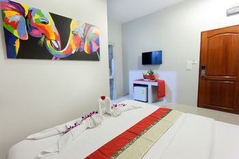Freedom Hotel Patong ภายนอก รูปภาพ